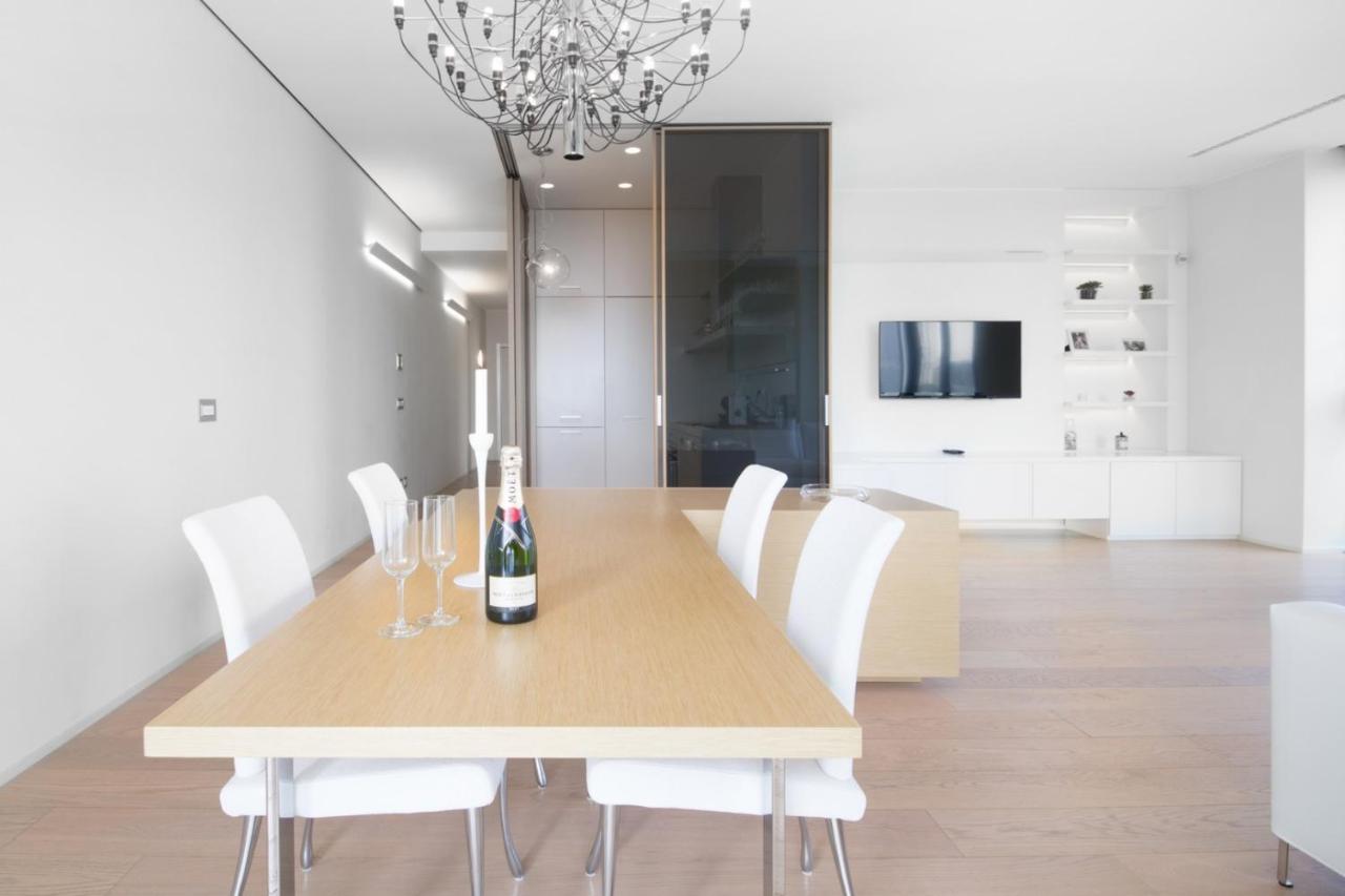 Stylish Elegant Suite In Torre Solaria With Exclusive Milan'S View Exterior foto